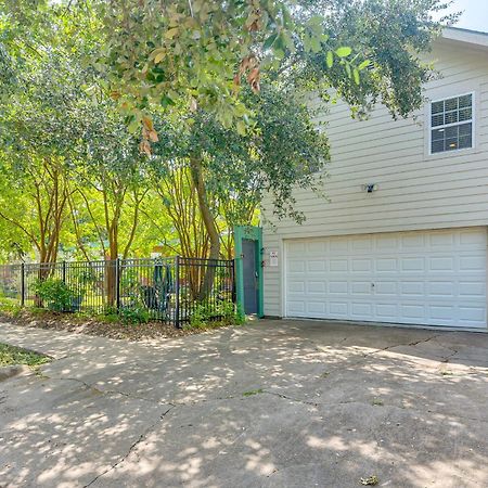Cozy Galveston Apartment With Private Beach Pass! Kültér fotó