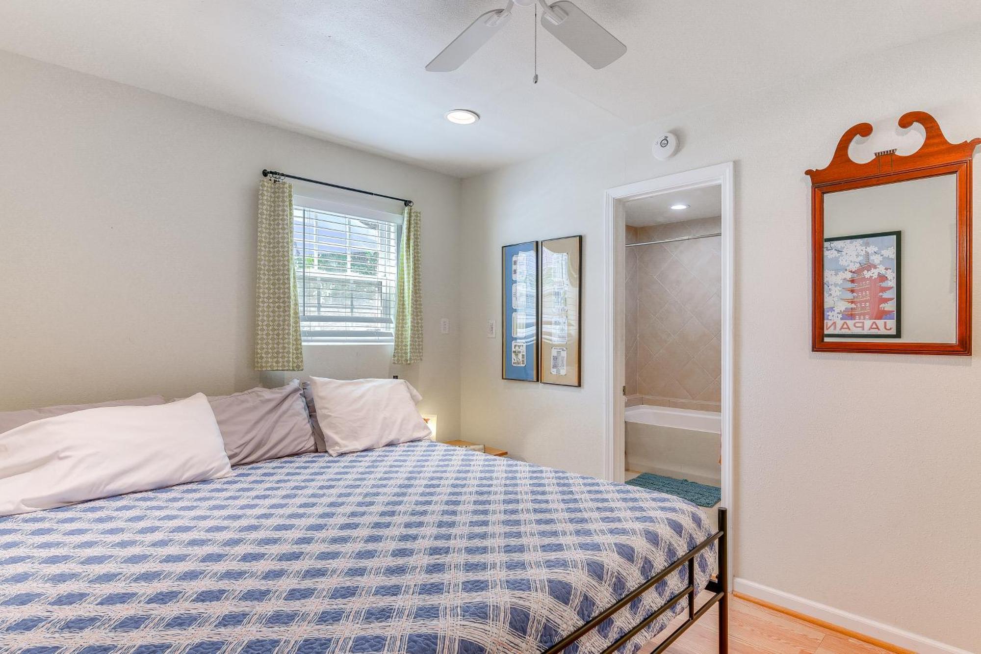 Cozy Galveston Apartment With Private Beach Pass! Kültér fotó